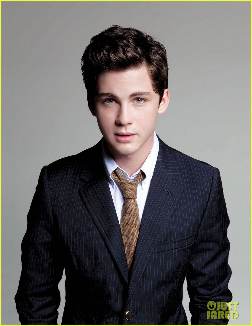 Logan Lerman in DA MAN