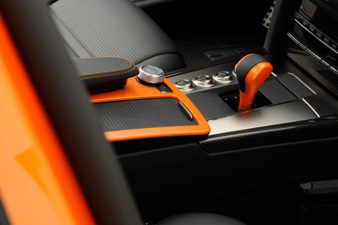 مرسيدس AMG اصدار خاص بالونين برتقالي واسود 55